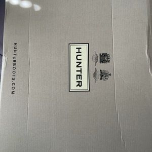 New Hunter original tall gloss rain boots.